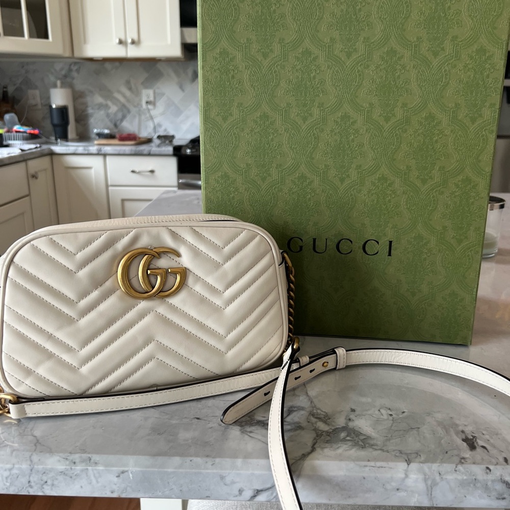 Gucci GG Marmont small shoulder bag